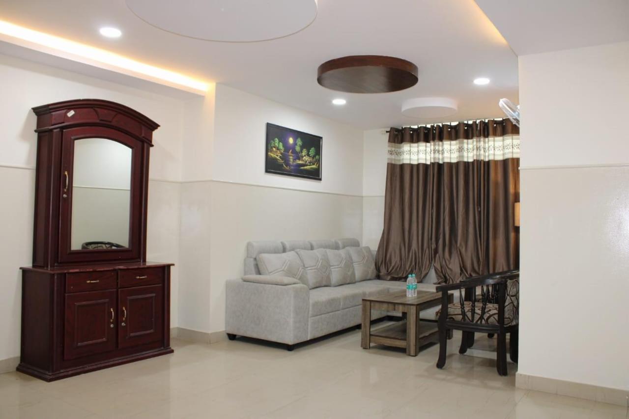 Maldives Inn Bangalore Bagian luar foto