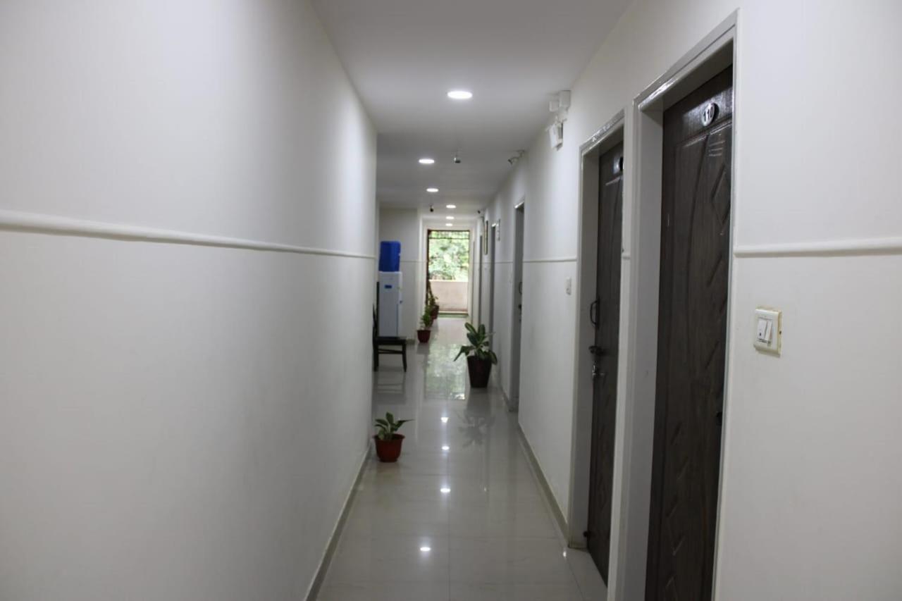Maldives Inn Bangalore Bagian luar foto